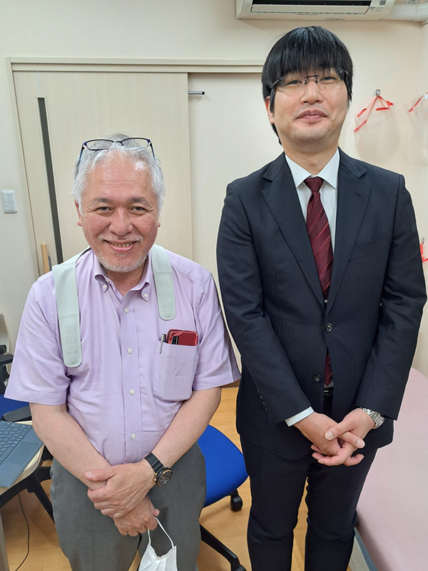 写真左:鈴木 央 先生(鈴木内科医院)
写真右:徳重 血液内科部長