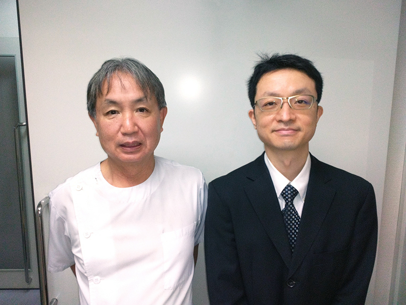写真左：佐竹 央 先生（さたけクリニック）
写真右：中村 呼吸器外科部長
