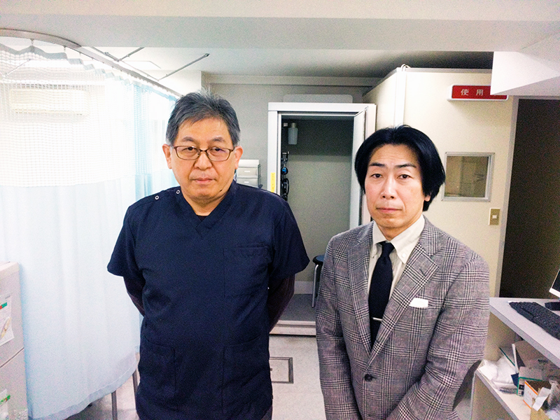 写真左:黒崎 貞行 先生
(黒崎耳鼻科皮膚科クリニック)
写真右:近藤 耳鼻咽喉科副部長