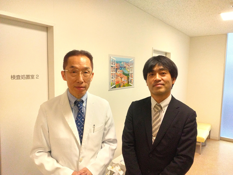写真左：崔 仁煥 先生（三光クリニック 蒲田西口院）
写真右：日吉 外科部長